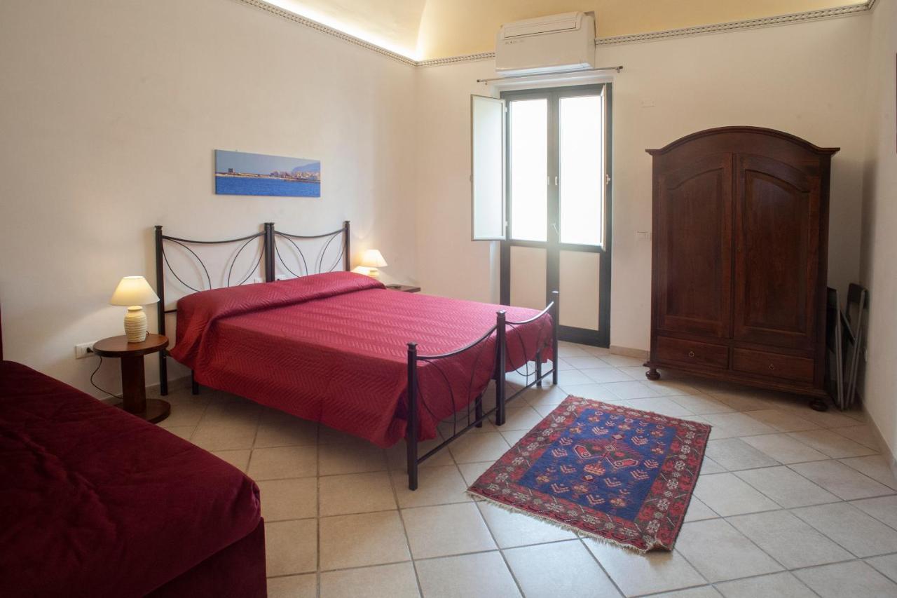 Case Vacanze "Residenze Trapanesi" Trapani Luaran gambar
